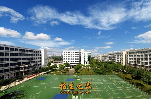 学校操场