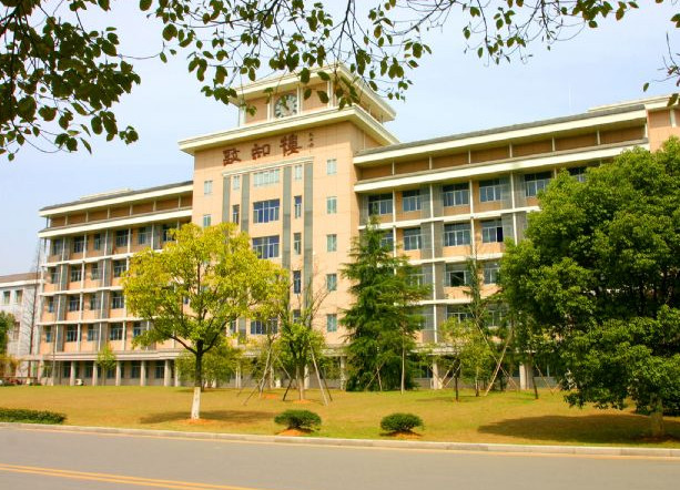 浙江工业大学药学院