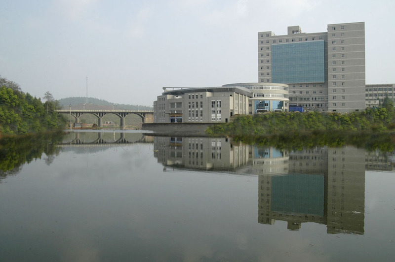 (中南大学湘雅医学院)校园环境02