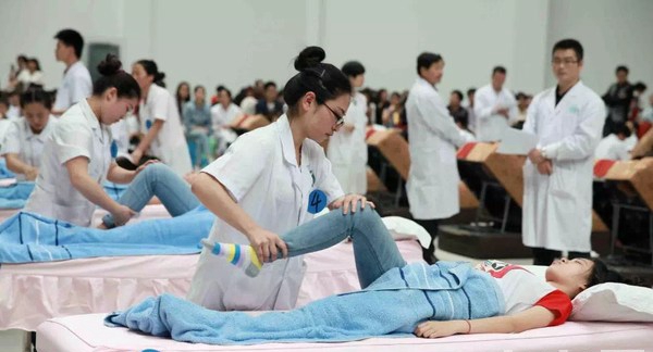 成都中医药大学附属针灸学校/四川省针灸学校康复技能大赛